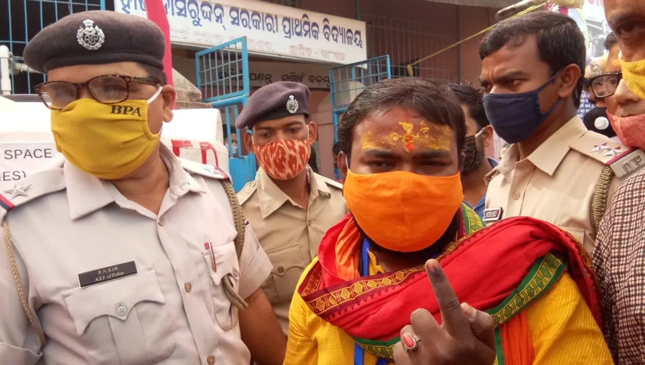  ବାଲେଶ୍ୱର: ମତଦାନ ଅଧିକାର ସାବ୍ୟସ୍ତ କଲେ ବିଜେପି, ବିଜେଡି  ଓ କଂଗ୍ରେସ ପ୍ରାର୍ଥୀ