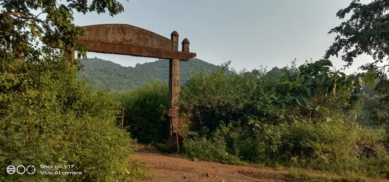  ୧୫ ବର୍ଷଧରି ଖତ ଖାଉଛି ହାଉସିଂ କମ୍ପ୍ଲେକ୍ସ
