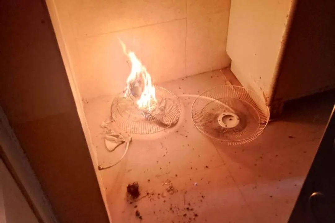  ପୁଣି ଭିମ୍‌ସାରରେ ଅଗ୍ନିକାଣ୍ଡ: ସର୍ଟ ସର୍କିଟ୍‌ରୁ ଜଳିଗଲା ଷ୍ଟୋର୍‌ ଫ୍ୟାନ୍‌