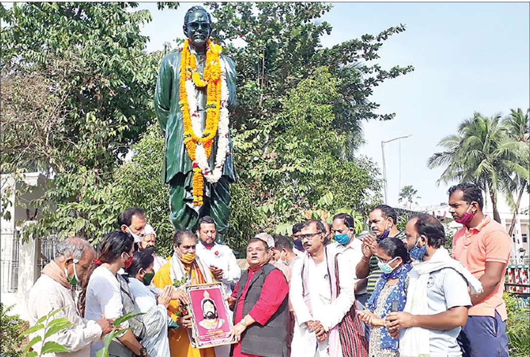  ବହୁମୁଖୀ ବ୍ୟକ୍ତିତ୍ୱର ଅଧିକାରୀ ଥିଲେ ନବକୃଷ୍ଣ: ଆର୍ଯ୍ୟକୁମାର ଜ୍ଞାନେନ୍ଦ୍ରଙ୍କୁ ‘ନବକୃଷ୍ଣ ଚୌଧୁରୀ ସମ୍ମାନ’