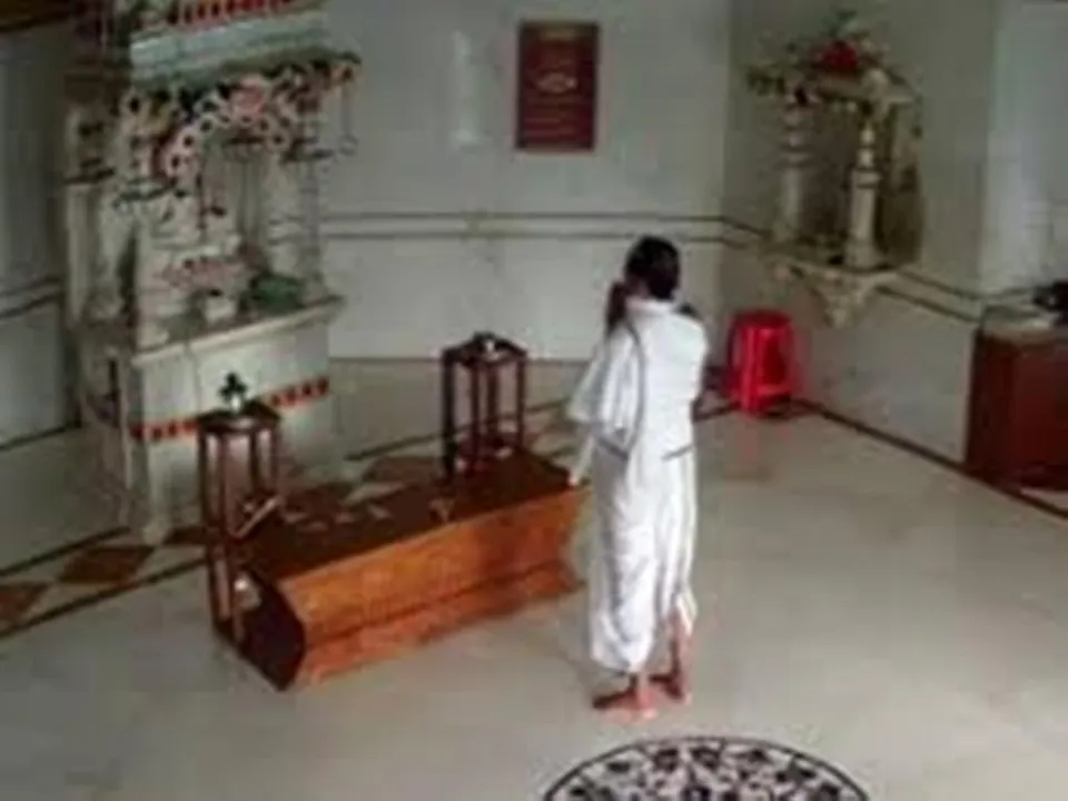  ମନ୍ଦିରରେ ପୂଜା କରୁଥିବା ବେଳେ ପୂର୍ବତନ ବିଧାୟକଙ୍କ ହୃଦଘାତରେ ମୃତ୍ୟୁ