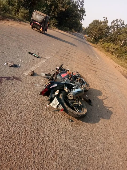  ପାଲଲହଡ଼ା ବାଇକ୍‌ ଦୁର୍ଘଟଣା: ବାଇକ୍‌ ଚାଳକଙ୍କ ମୃତ୍ୟୁ ପରେ କାର୍‌ ଡ୍ରାଇଭର୍‌ଙ୍କ ନାମରେ ମାମଲା ରୁଜୁ
