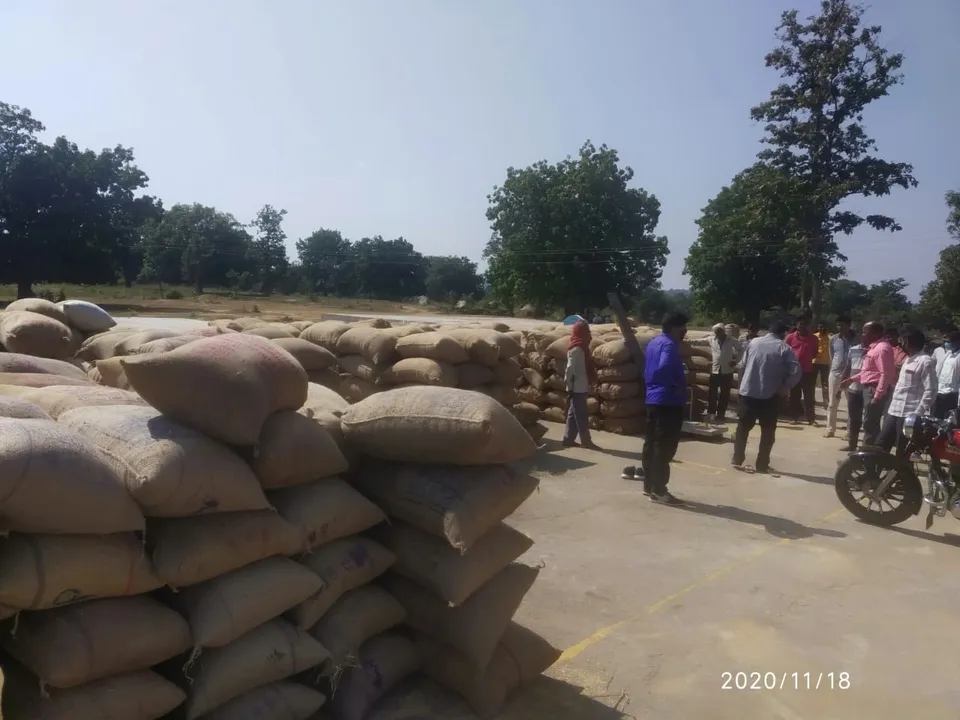  ନୂଆପଡ଼ା ଜିଲ୍ଲାରେ ଖରିଫ ଧାନ ସଂଗ୍ରହ ଆରମ୍ଭ: ପ୍ରଥମ ଦିନରେ ୧୭ ଜଣ ଚାଷୀଙ୍କ ଠାରୁ ୮୫୨.୫୭ କ୍ବିଇଣ୍ଟାଲ‌ ଧାନ ସଂଗ୍ରହ