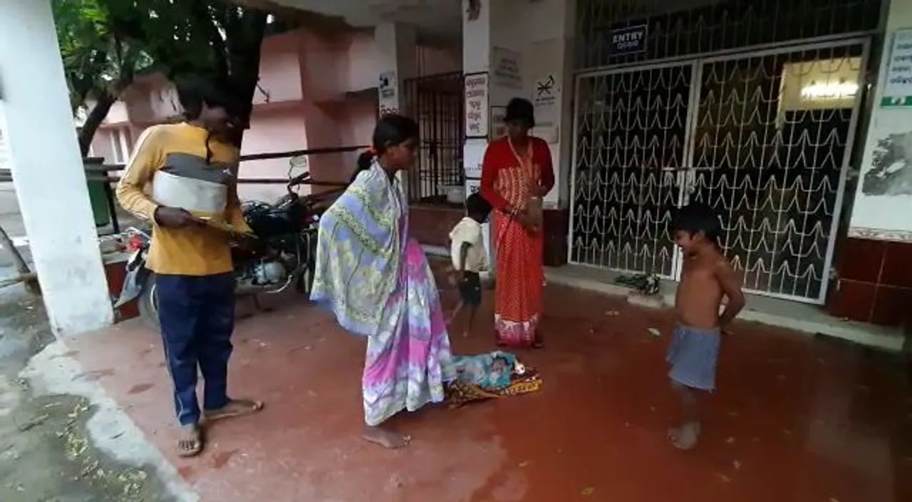  ଉଜୁଡ଼ା ସ୍ବାସ୍ଥ୍ୟସେବାର ଦୁଇଟି ଦୃଶ୍ୟ: ହସ୍ପିଟାଲ ବାରଣ୍ଡା, ଅଟୋ ଭିତରେ ପ୍ରସବ