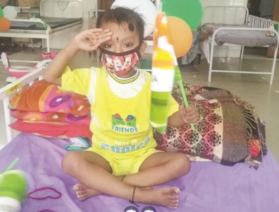  କ୍ୟାନ୍ସର୍‌ କରିଛି ଅନ୍ଧାର, ଦୁଃଖୀ ଘରକୁ ଫେରିବ କି ଦୀପାବଳି!