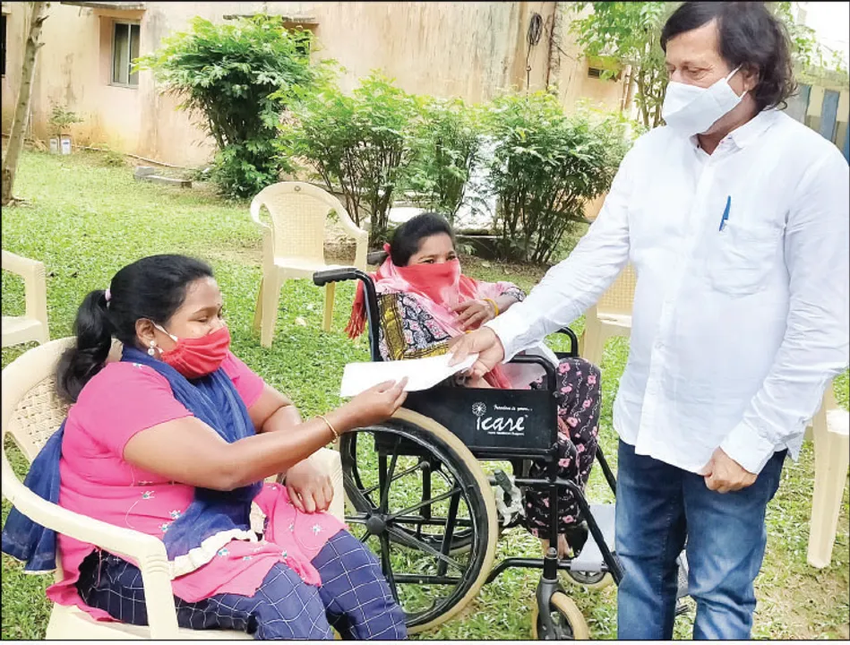  ସମ୍ବାଦ ପ୍ରଭାବ: ଦିବ୍ୟାଙ୍ଗ ବାନ୍ଧବୀଦ୍ବୟଙ୍କୁ ସାହା ହେ‌ଲା କିସ୍ ଫାଉଣ୍ଡେସନ୍‌