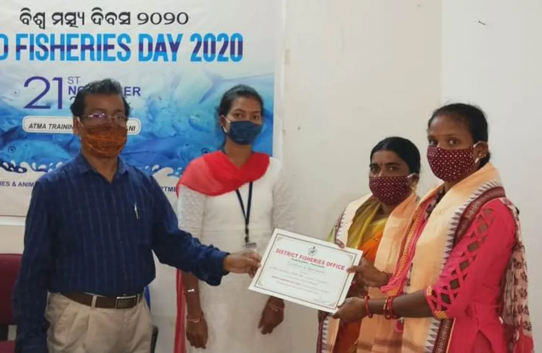  ଫୁଲବାଣୀରେ ବିଶ୍ବ ମତ୍ସ୍ୟ ଦିବସ ପାଳିତ: ସଫଳ ଚାଷୀ ଓ ଉଦ୍ୟୋଗୀଙ୍କୁ ସମ୍ବର୍ଧନା