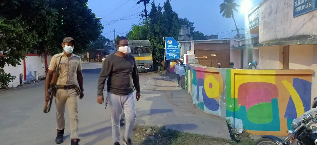  ଅର୍ଥତତ୍ତ୍ବ ଚିଟ୍‌ଫଣ୍ଡ ଠକେଇ: ପ୍ରଦୀପଙ୍କ ସମେତ ୩ ଦିନକ ପାଇଁ ଛତ୍ରପୁର ପୁଲିସ ରିମାଣ୍ଡ୍‌ରେ  