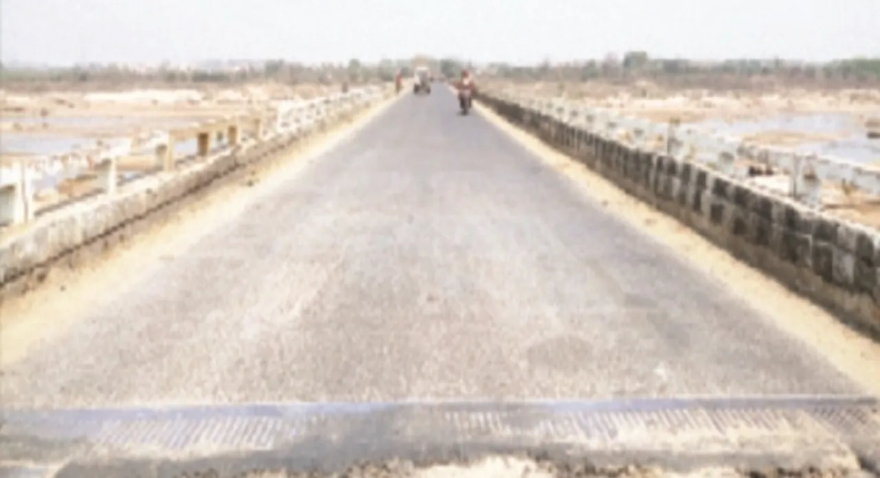 ତେଲ ନଦୀ ସେତୁର ସୁରକ୍ଷା ନେଇ ବିଭାଗର ଚିନ୍ତା ନାହିଁ