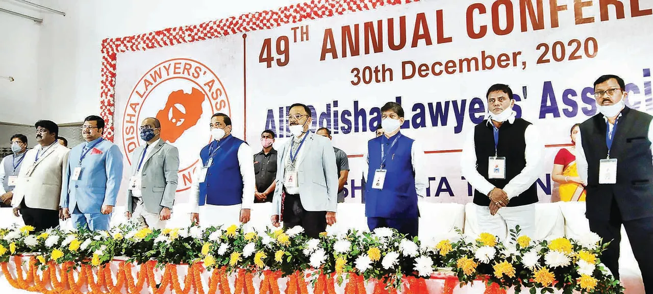  ସାମାଜିକ ଦାୟିତ୍ବବୋଧକୁ ଗ୍ରହଣ କରନ୍ତୁ: ସୌମ୍ୟରଂଜନ