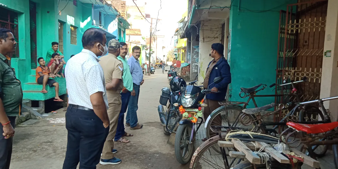  ମାଇକ୍ରୋ ଫାଇନାନ୍ସ ଚିଟ୍‌ଫଣ୍ଡ୍‌ ଠକେଇ: ମାଲିକ ଦୁର୍ଗା ମିଶ୍ରଙ୍କ ଘରେ ମହାରାଷ୍ଟ୍ର କ୍ରାଇମବ୍ରାଞ୍ଚ୍‌, ପୁଲିସର ଚଢ଼ଉ