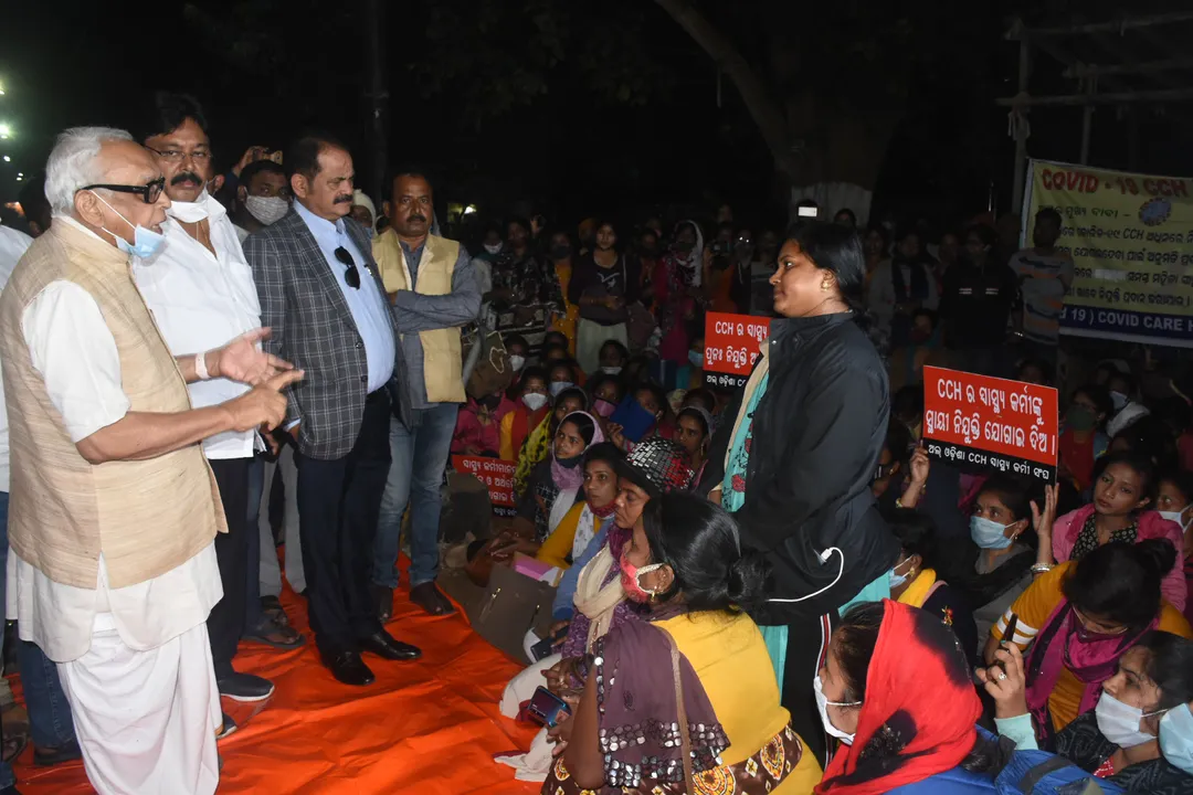  ଆନ୍ଦୋଳନରତ ଏଏନ୍‌ଏମ୍‌ଙ୍କୁ ଭେଟିଲେ ନରସିଂହ ଓ ତାରା