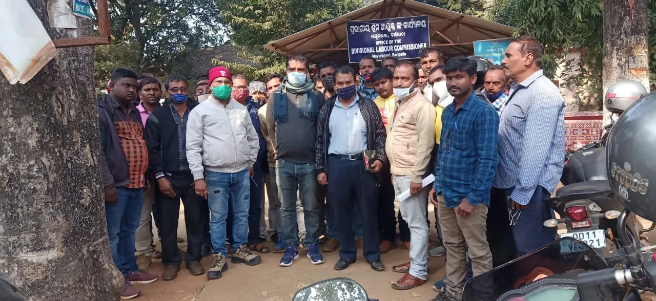 ନେସ୍କୋ ଠିକା କର୍ମଚାରୀମାନଙ୍କ ଆନ୍ଦୋଳନ ସ୍ଥଗିତ, ସ୍ୱାକ୍ଷରିତ ହେଲା ତ୍ରିପାକ୍ଷିକ ଚୁକ୍ତି