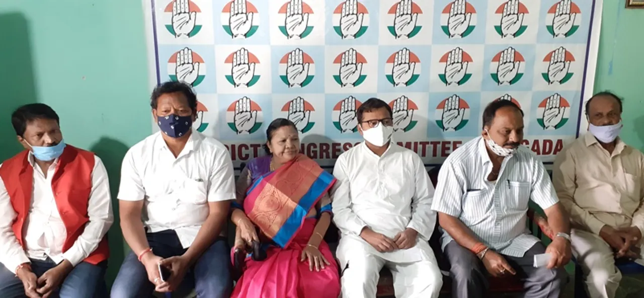  କୁଇଣ୍ଟାଲ୍ ପିଛା ୧୩୦୦ ଟଙ୍କାରେ ଆନ୍ଧ୍ର ଧାନ ମାଫିଆ କିଣି ନେଉଛନ୍ତି ଧାନ