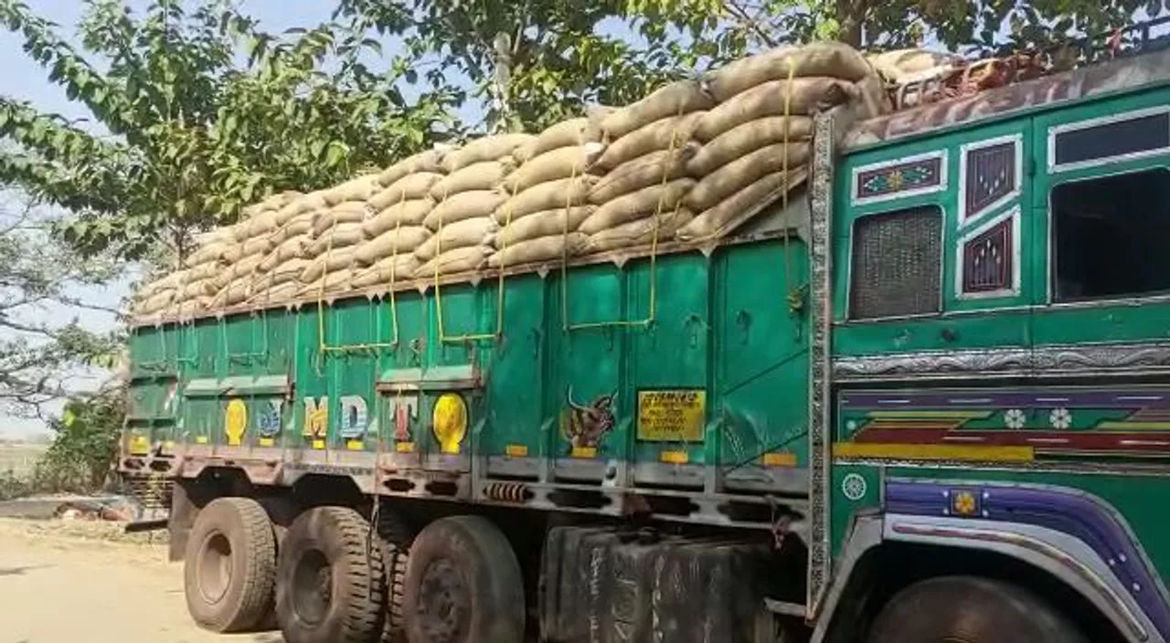  ଅନଲୋଡ଼ ନହୋଇ ପଦାରେ ପଡ଼ିରହିଲା ପିଡ଼ିଏସ ଚାଉଳ