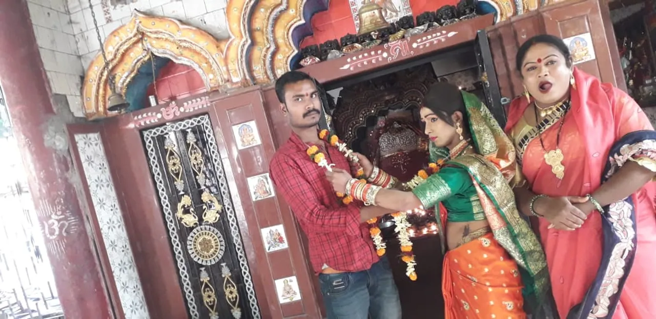  କିନ୍ନରଙ୍କୁ ବିବାହ କଲେ ଯୁବକ