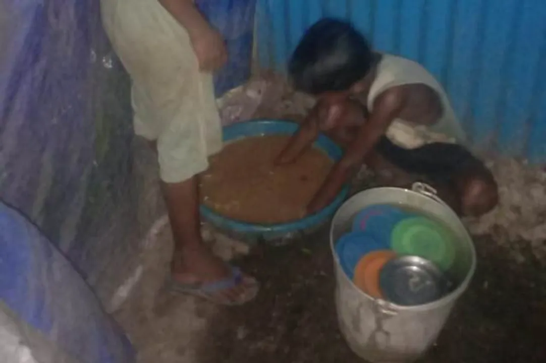  ଶ୍ରମ ବିଭାଗ, ସିଡବ୍ଲ୍ୟୁସି ନୀରବଦ୍ରଷ୍ଟା; ହୋଟେଲ, ଫାଷ୍ଟଫୁଡ୍‌ ଓ ଢ଼ାବାରେ ବାଳ ଶ୍ରମିକ