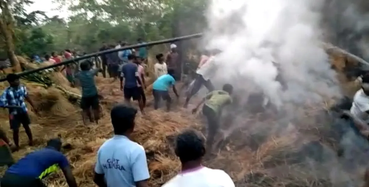  ପୋଡ଼ିଗଲା ଲକ୍ଷାଧିକ ଟଙ୍କାର ଧାନ