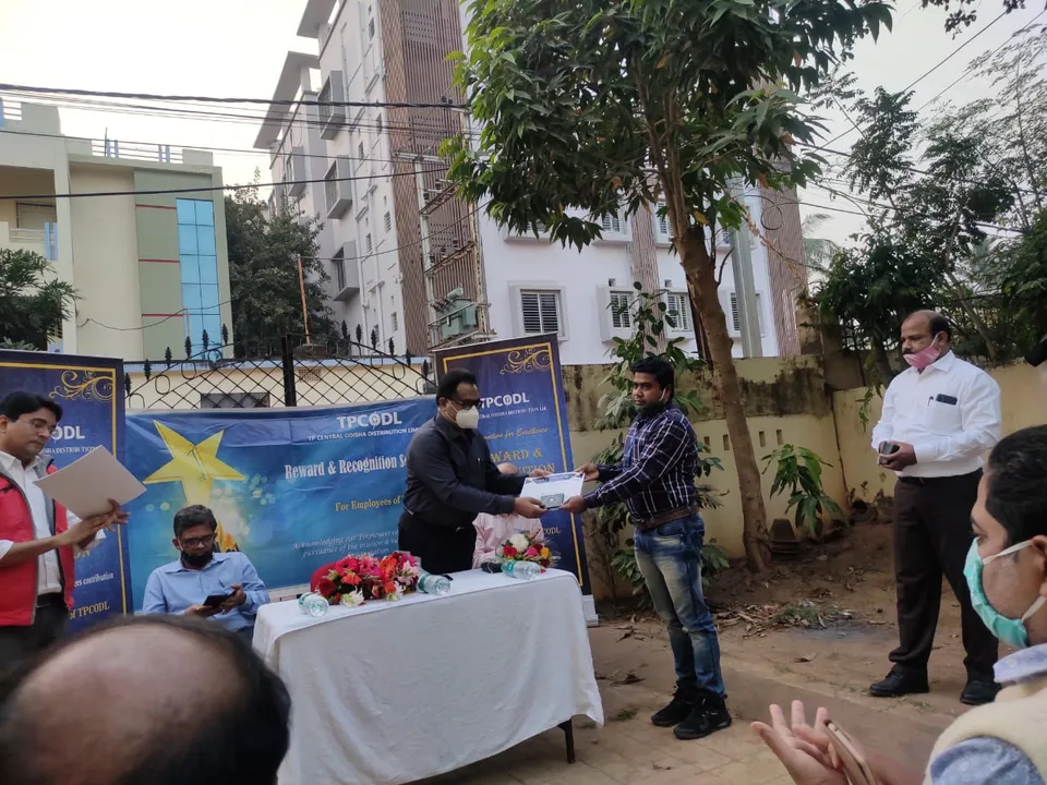  ଉତ୍ତମ ବିଦ୍ୟୁତ ସେବା ପରିଚାଳନା କ୍ଷେତ୍ରରେ ୨୫୦ ସେକ୍ସନ ମଧ୍ୟରେ ବାଲିପାଟଣା କାର୍ଯ୍ୟାଳୟ ଯନ୍ତ୍ରୀ ଶ୍ରେଷ୍ଠ 