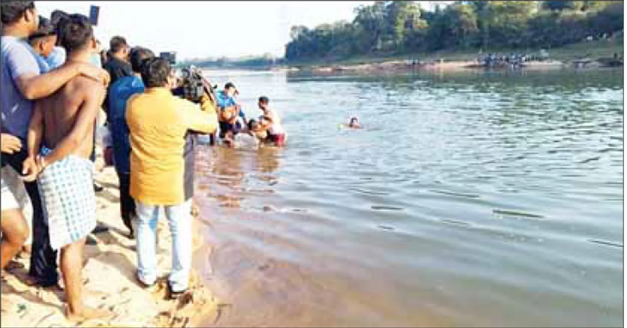  ପିକ୍‌ନିକ୍‌ ନେଲା ୩ ଜୀବନ: କୋଏଲ ନଦୀରେ ବୁଡ଼ି ୨ ଛାତ୍ର ମୃତ, ଜଣେ ନିଖୋଜ