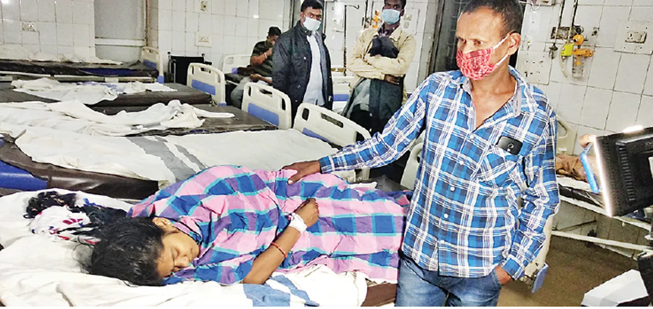  ଅଙ୍ଗନବାଡ଼ି କର୍ମୀଙ୍କ ଆତ୍ମହତ୍ୟ‌ା ଉଦ୍ୟମ ପ୍ରସଙ୍ଗ: ଥାନାକୁ ଗଲା ମାମଲା, ଶାସକ ଦଳର ଗୋଷ୍ଠୀ କନ୍ଦଳ ଆଡ଼କୁ ଇଙ୍ଗିତ