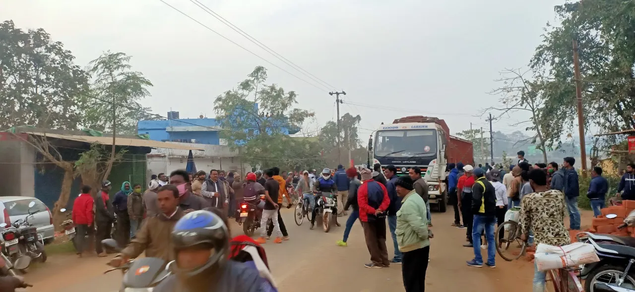  ମୁର୍ମୁଛକରେ ଟ୍ରକ୍ ଦୁର୍ଘଟଣାରେ ଯୁବକ ମୃତ, ରାଇରଙ୍ଗପୁର-ଟାଟା ରାସ୍ତାରେ ଉତ୍ତେଜନା