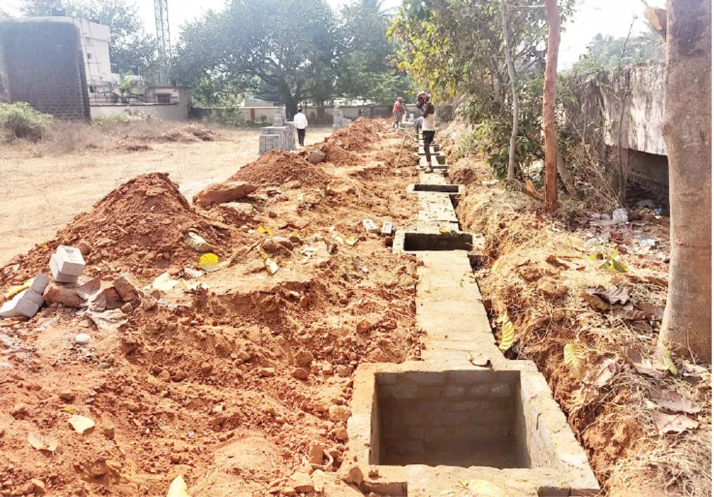  ପୁରାତନ ଛାତ୍ର ସଂଘର ଅଭିଯୋଗ: ବଳପୂର୍ବକ ବିଦ୍ୟାଳୟ ଜାଗା କବ୍‌ଜା କରୁଛି ବିଡିଏ