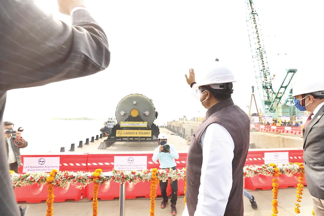  ଇଣ୍ଡିଆନ୍ ଅଏଲ୍‌ର ଏମ୍‌ଇଜି ପ୍ରକଳ୍ପ ପାଇଁ ଗୁଜୁରାଟରୁ ପାରାଦୀପ ଆସିବ ଉପକରଣ