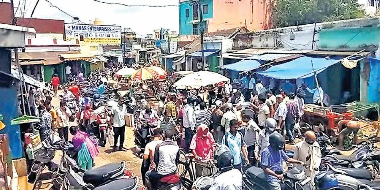  ଗଜପତିରେ ପୁଣି କରୋନା ଉପରମୁହାଁ, ନା’ ଅଛି କଟକଣା... ନା’  ସଚେତନତା...