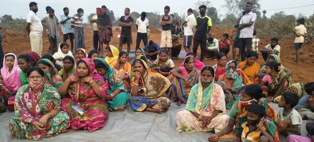  ଓଏମ୍‌ସି ଖଣି କାମକୁ ବିରୋଧ, ୧୪ ମାସ ପରେ ପୁଣି ଡମ୍ପ୍ ଆନ୍ଦୋଳନ