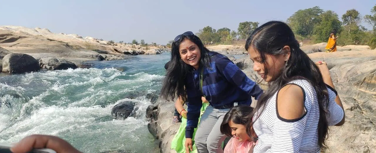  ଘୋଘର ନଦୀରେ  ନିଖୋଜ ହୋଇ ଯାଇଥିବା ଯୁବତୀଙ୍କ ମୃତଦେହ ଉଦ୍ଧାର 