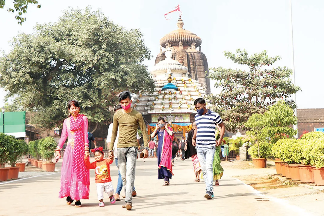  ମଙ୍ଗଳବାରରୁ ଶ୍ରୀଲିଙ୍ଗରାଜ ମନ୍ଦିରରେ ସାହାଣମେଲା ଦର୍ଶନ, ଏଣିକି ଗର୍ଭଗୃହରେ  ପୂଜା କରିପାରିବେ ଶ୍ରଦ୍ଧା‌ଳୁ