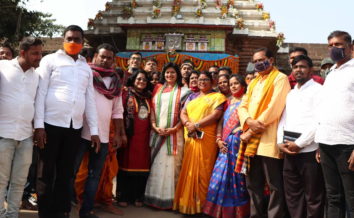  ସାଂସଦ ବୁଲିଲେ ଏକାମ୍ର କ୍ଷେତ୍ର