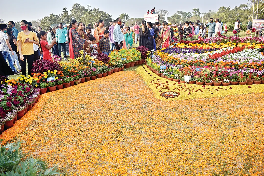 ଉଦ୍‌ଯାପନୀରେ ଜମିଲା ପୁଷ୍ପ ପ୍ରଦର୍ଶନୀ : ୨୦ ହଜାର ଲୋକଙ୍କ ସମାଗମ