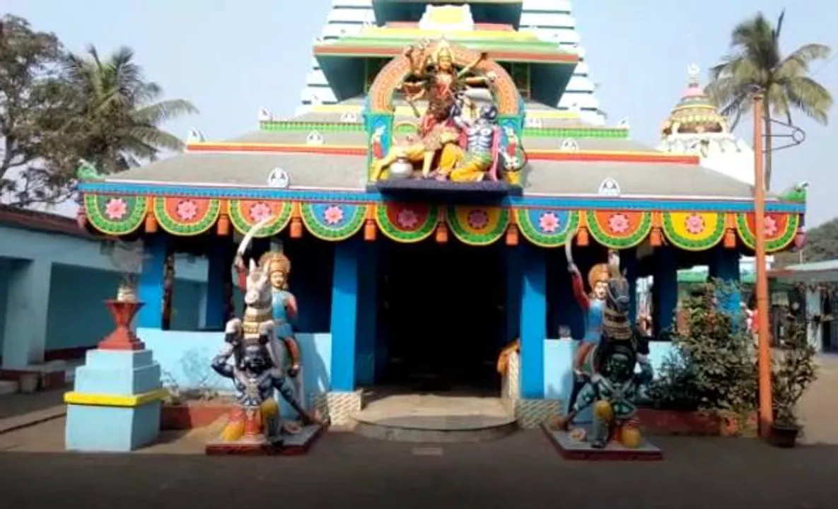  ପାରାଦୀପ: ସାରଳା ମନ୍ଦିରର ହୁଣ୍ଡି ଭାଙ୍ଗି ଲକ୍ଷାଧିକ ଟଙ୍କା ଲୁଟ୍