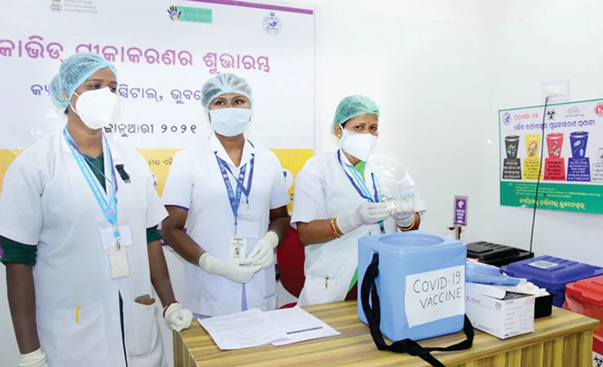  ଜଟିଳ ହେଉଛି ଟିକା ଅଭାବ, ବନ୍ଦ ହେଲାଣି ୭ଶହ ଟିକାକରଣ କେନ୍ଦ୍ର