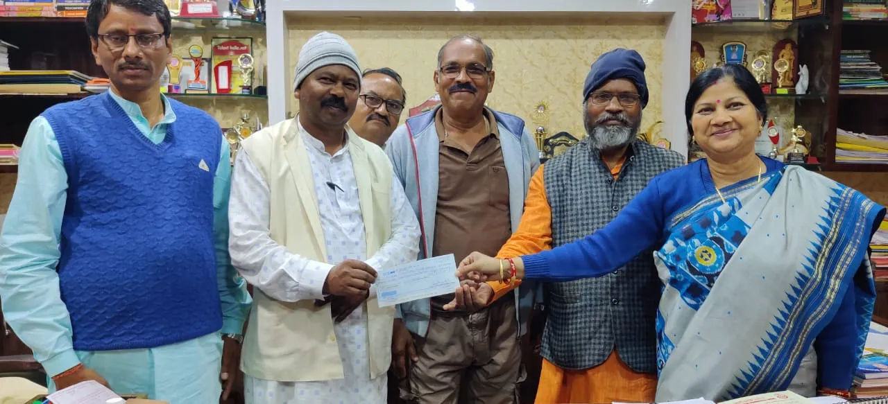  ଶ୍ରୀରାମ ମନ୍ଦିର ନିର୍ମାଣ ପାଇଁ ନିଧି ସଂଗ୍ରହ ଅଭିଯାନ, ଏସଭିଏସ ଶିରିଶବଣୀ ପକ୍ଷରୁ ୧ଲକ୍ଷ ୧୧ ହଜାର ୧୧୧ ଟଙ୍କା ସମର୍ପଣ
