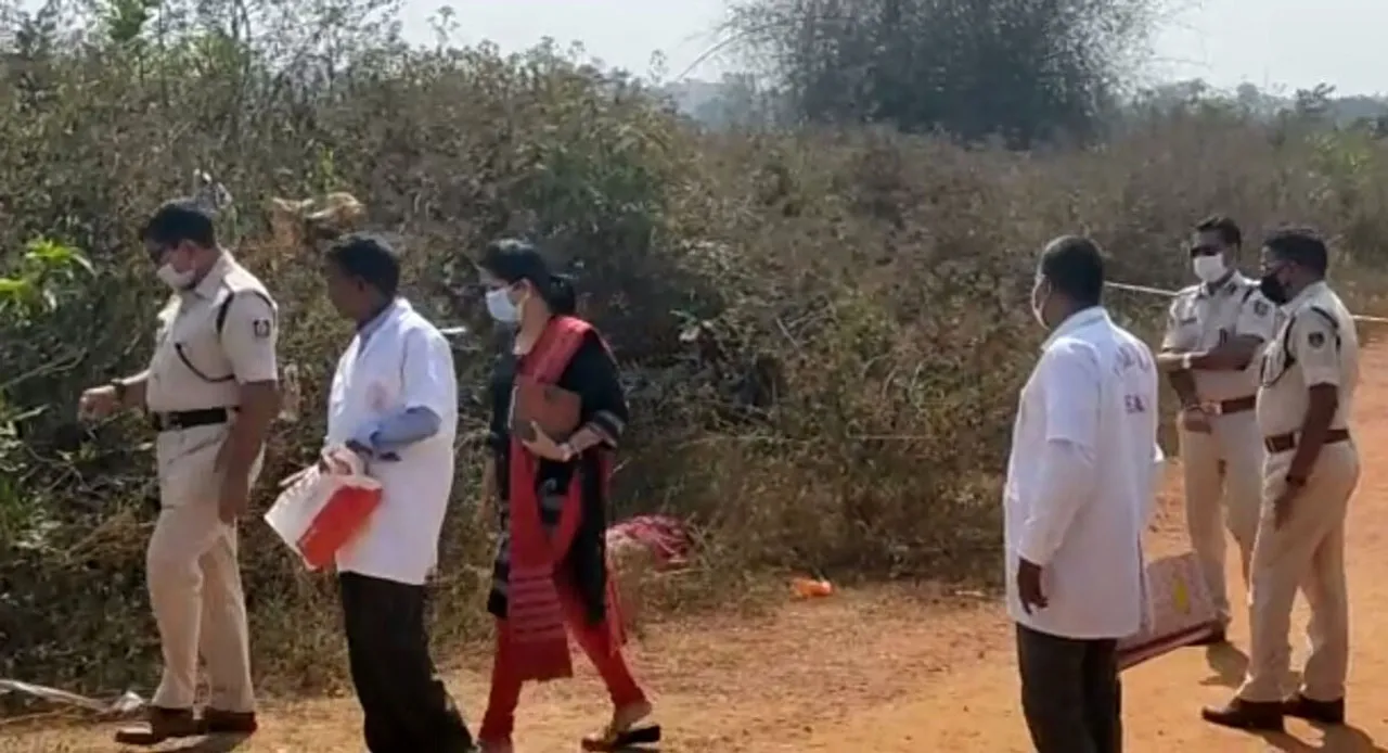  ମହିଳାଙ୍କ ମୁଣ୍ଡ ବିହୀନ ଶବ ଉଦ୍ଧାର ଘଟଣା : କଟା ମୁଣ୍ଡ ଓ ପରିଚୟ ଖୋଜୁଛି ପୁଲିସ