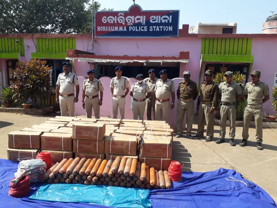  ପଥର ଫୁଟାଇବାକୁ ତେଲେଙ୍ଗାନାର ଦୁଇ ଯୁବକ ଗିରଫ, ବିପୁଳ ବିସ୍ପୋରକ ଜବତ