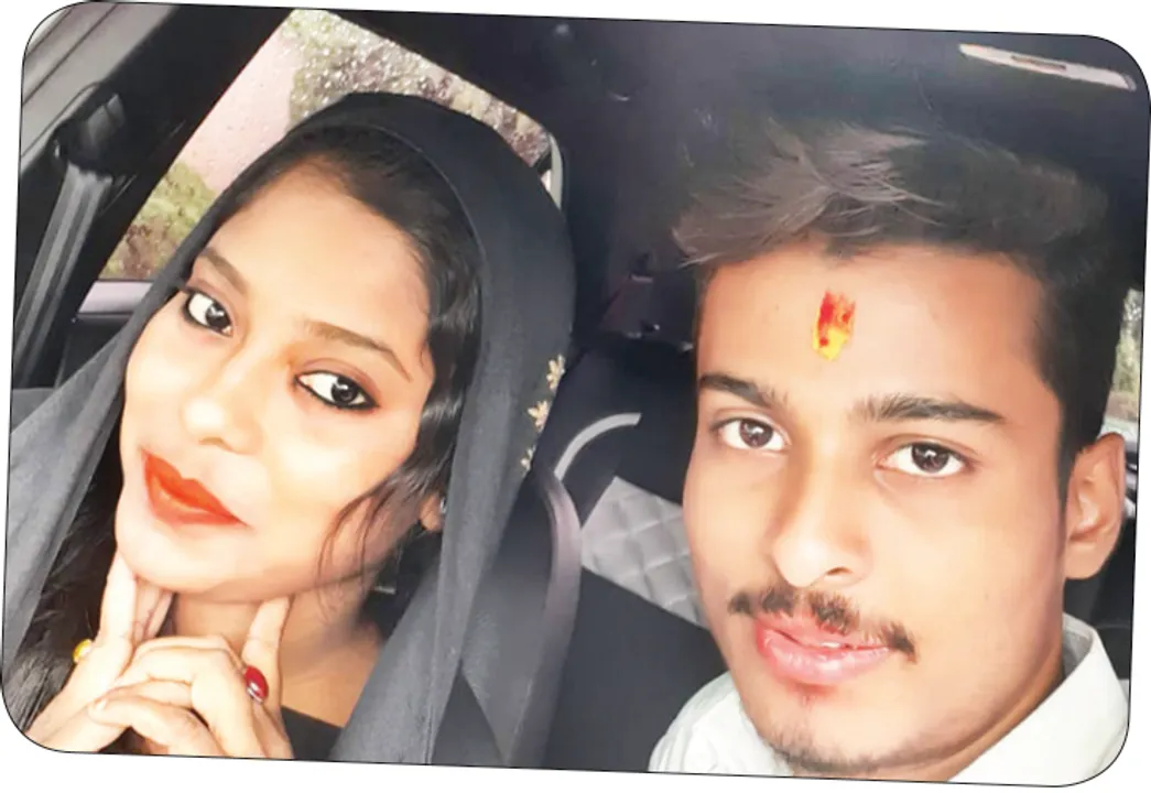  ମାନବ ପ୍ରେମର ଦିନ ଭାବେ ପାଳିଲେ, ବାପୁନ ଓ ସୌଭାଗ୍ୟବତୀଙ୍କ ନିଆରା ଭାଲେଣ୍ଟାଇନ୍‌ ଡେ’