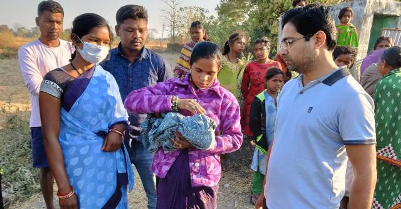  ପାଳଗଦାରୁ ନବଜାତ ଶିଶୁକନ୍ୟା ଉଦ୍ଧାର: ଅବାଞ୍ଛିତ ଗର୍ଭ ହେତୁ ମହିଳା ପ୍ରସବ ପରେ ଫିଙ୍ଗି ଦେଇଥିବା ନେଇ ଚର୍ଚ୍ଚା