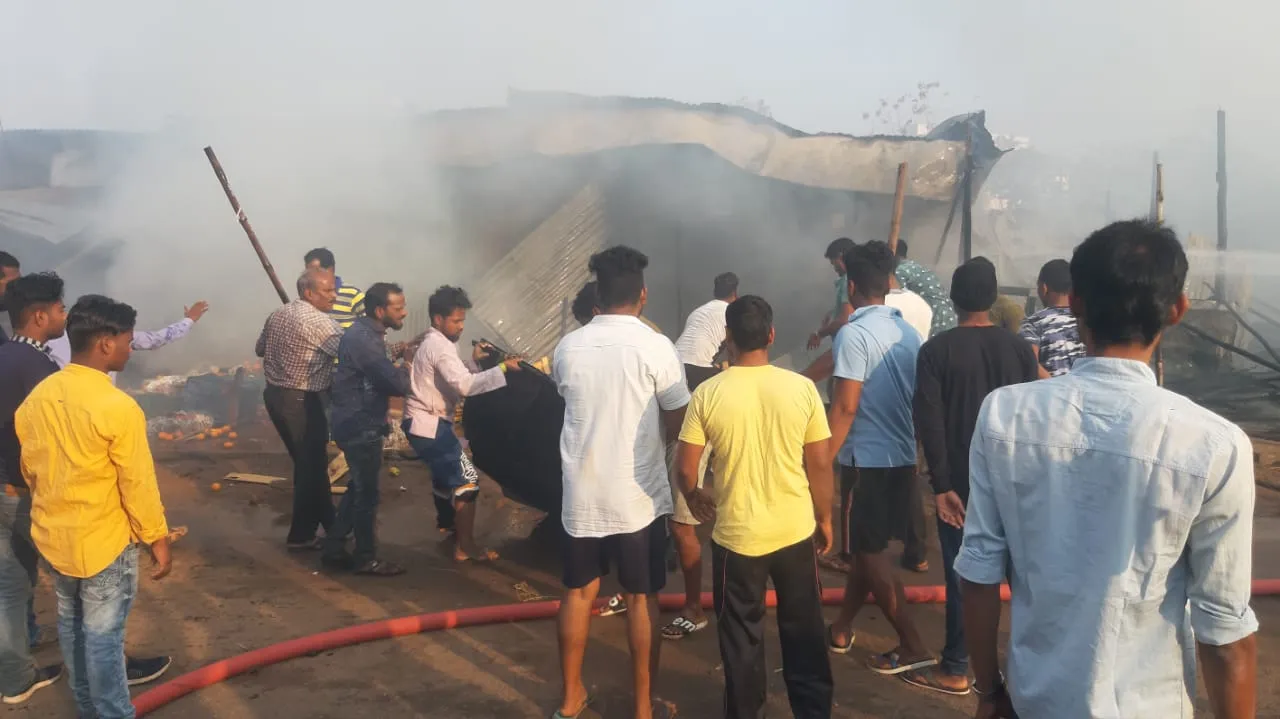  ଖୋର୍ଦ୍ଧା ପରିବା-ଫଳ ଦୋକାନରେ ଅଗ୍ନିକାଣ୍ଡ