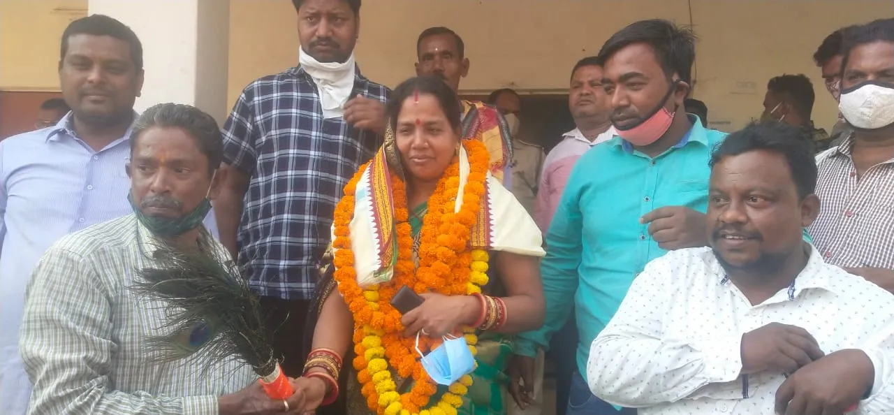  ଭାପୁର ପଞ୍ଚାୟତ ନିର୍ବାଚନରେ ବିଜୟିନୀ ହେଲେ ଲିଲି ପ୍ରିୟା ସାହୁ