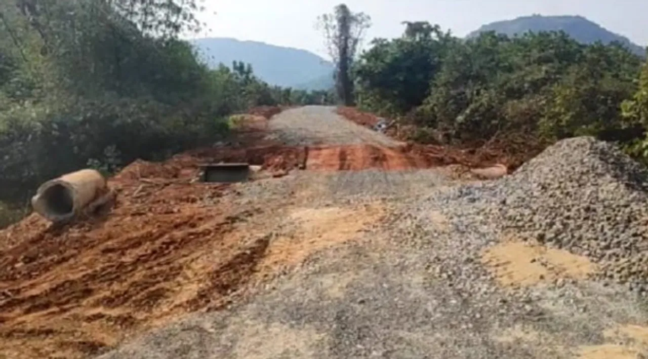  ପୁଣି ଆନ୍ଧ୍ରର ଅନୁପ୍ରବେଶ : ଓଡ଼ିଶା ସୀମାରେ ବେଆଇନ ରାସ୍ତା ନିର୍ମାଣ