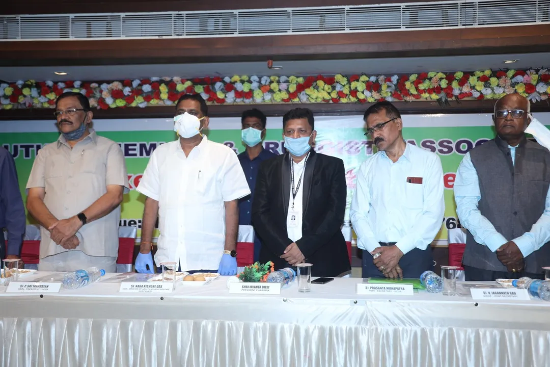  ଝାରସୁଗୁଡ଼ାରେ ପ୍ରଥମଥର ପାଇଁ ଉତ୍କଳ କେମିଷ୍ଟ୍ ଆଣ୍ଡ୍ ଡ୍ରଗିଷ୍ଟ ଅସୋସିଏସନର ଦ୍ୱିତୀୟ କାର୍ଯ୍ୟନିର୍ବାହୀ ବୈଠକ ଅନୁଷ୍ଠିତ, ମୁଖ୍ୟଅତିଥି ଭାବେ ଯୋଗଦେଲେ ସ୍ୱାସ୍ଥ୍ୟମନ୍ତ୍ରୀ ନବ ଦାସ