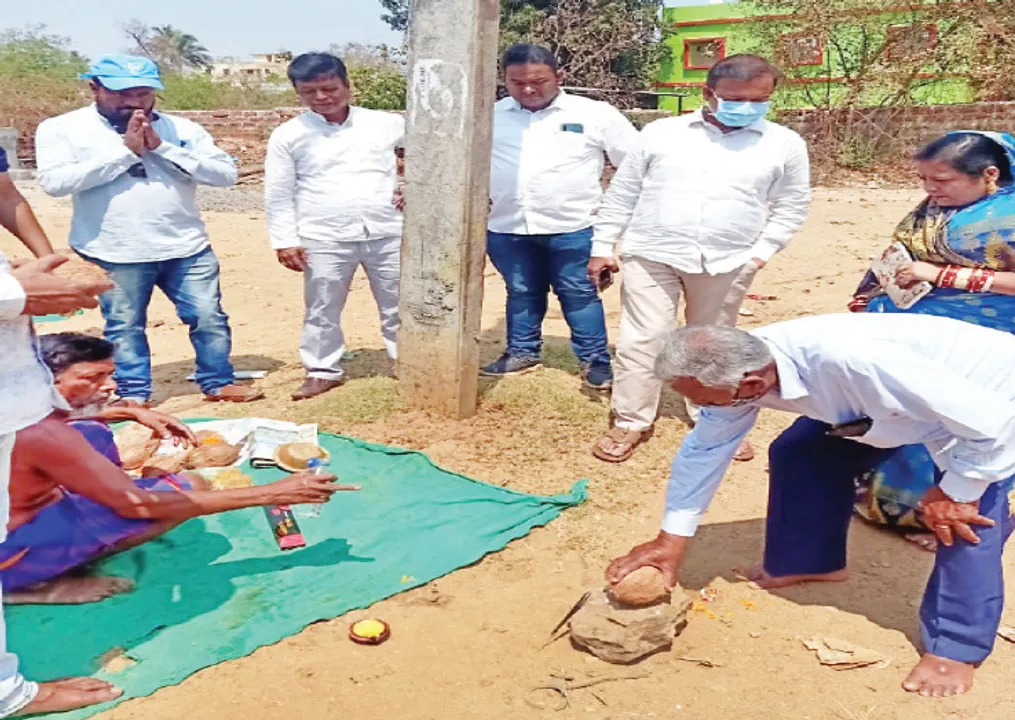  ପଟିଆରୁ ଡମଣା ରାସ୍ତା ପାଇଁ ଭିତ୍ତିପ୍ରସ୍ତର