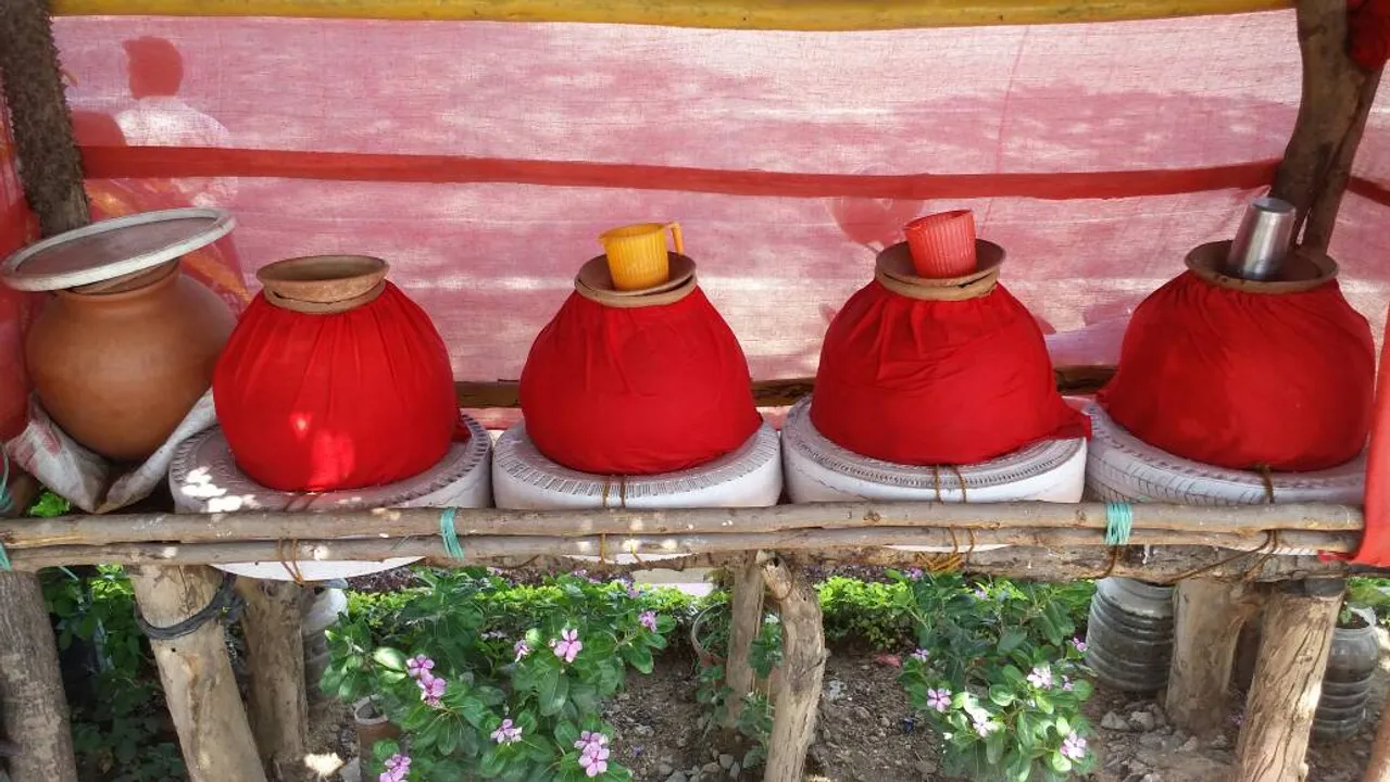  କଲବଲ କଲାଣି ଅସହ୍ୟ ତାତି, କେବେ ଖୋଲିବ ଜଳଛତ୍ର ?