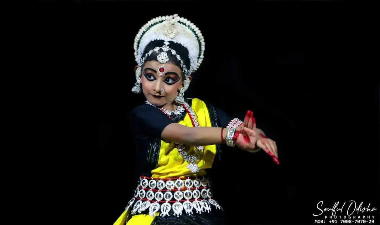  ନିର୍ଜରା ଓଡିଶୀ ନୃତ୍ୟରେ ‘ପ୍ରଜ୍ଞା ପ୍ରତିଭା’ ସମ୍ମାନରେ ସମ୍ମାନିତ