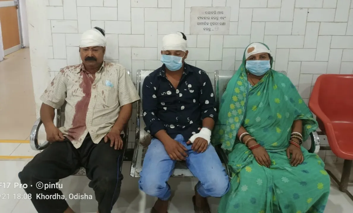  ଜମିଜମା ବିବାଦକୁ କେନ୍ଦ୍ର କରି ମାରଣାସ୍ତ୍ର ଆକ୍ରମଣରେ, ୩ ଗୁରତର 