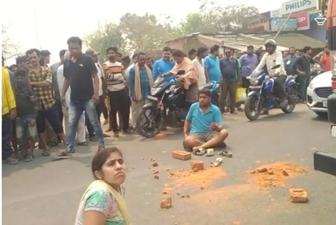  ଭାଇ ଭଉଣୀଙ୍କ ରାଜପଥ ଅବରୋଧ